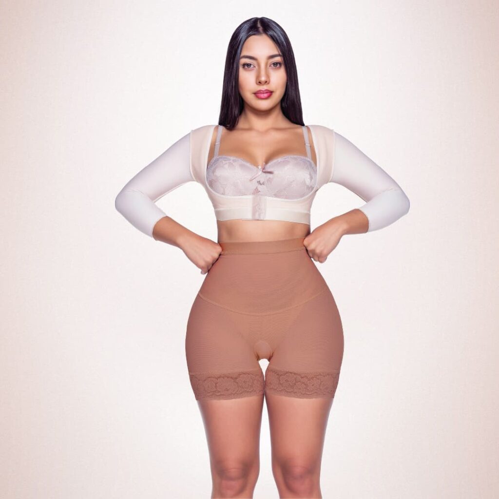 Faja Short Medio Levanta Cola Invisible