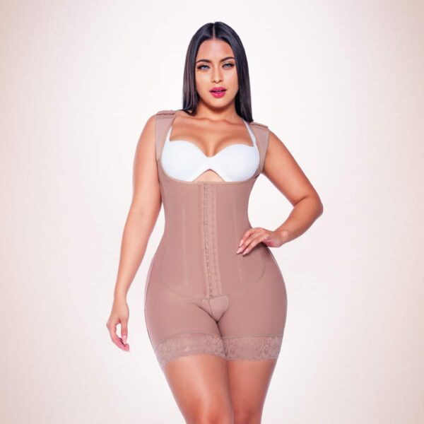Faja Short Tira Ancha con Broches Postoperatoria